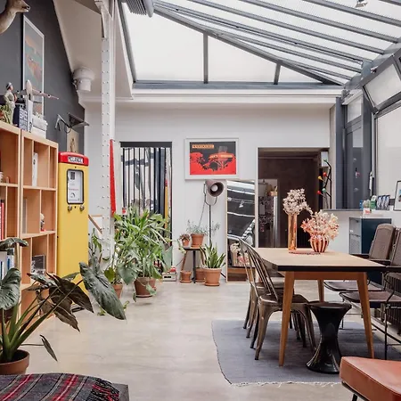 Veeve - Industrial Chic Lejlighed